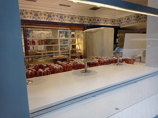 Aguirre Pastelería photo 5